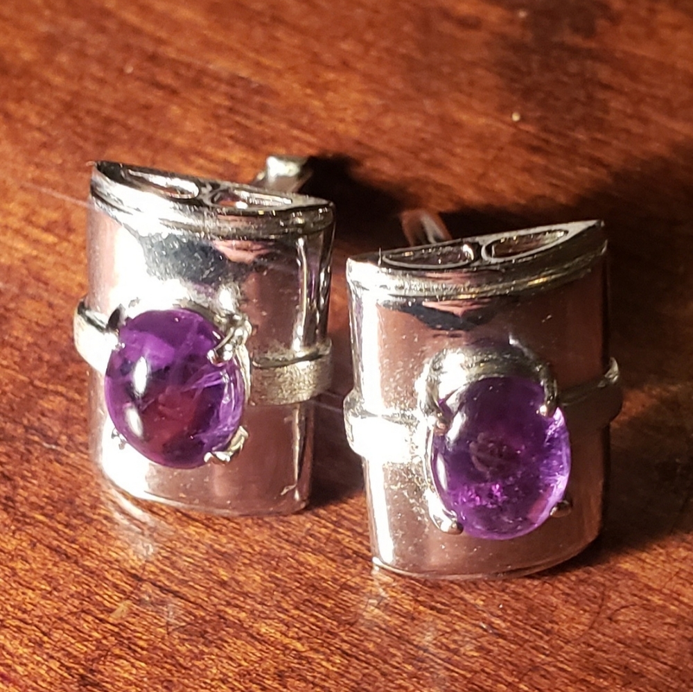Cufflinks